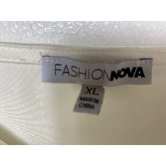 Fashion‎ Nova XL Ivory Satin Cowl Neck Adjustable Spaghetti Strap Top Sexy Luxe - Picture 3 of 4